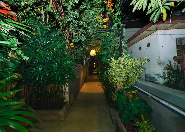 Leona Seminyak