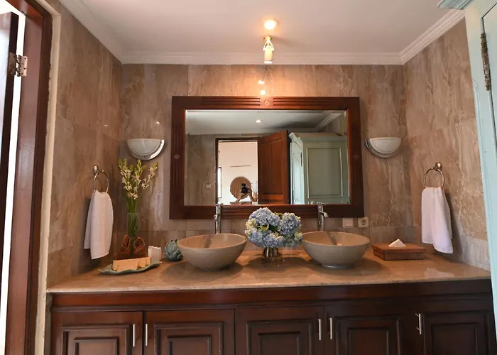 Leona Villa Seminyak